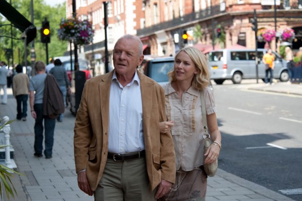 vous allez rencontrer un bel et sombre inconnu Anthony Hopkins Naomi Watts 01