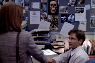 Les meilleurs épisodes de la série X-Files Saison 1 épisode 1 : nous ne sommes pas seuls