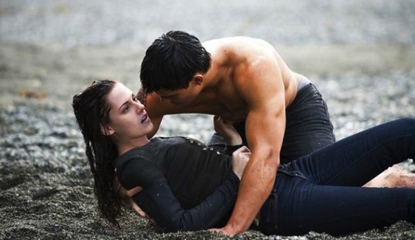 Kristen Stewart et Taylor Lautner sexy, sex hot Twilight 2, tentation