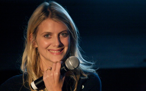 Interview de Mélanie Laurent pour la sortie de son premier film : Les adoptés