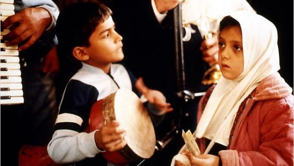 Photo du film de Jafar Panahi Le Miroir avec Mina Mohammad Khani 