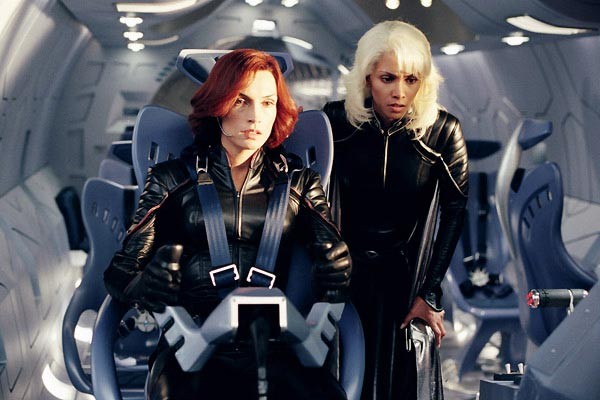 X-Men 2 Famke Janssen Halle Berry