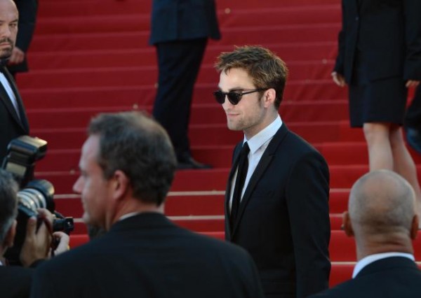 Robert Pattinson Cosmopolis Festival de Cannes 2012 23 mai montée des marches tapis rouge