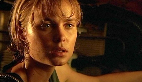 Radha Mitchell rejoint le casting d'Olympus Has Fallen