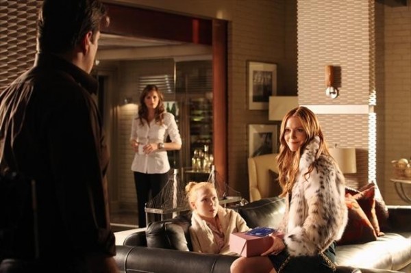 NATHAN FILLION (OBSCURED), STANA KATIC, MOLLY QUINN, DARBY STANCHFIELD