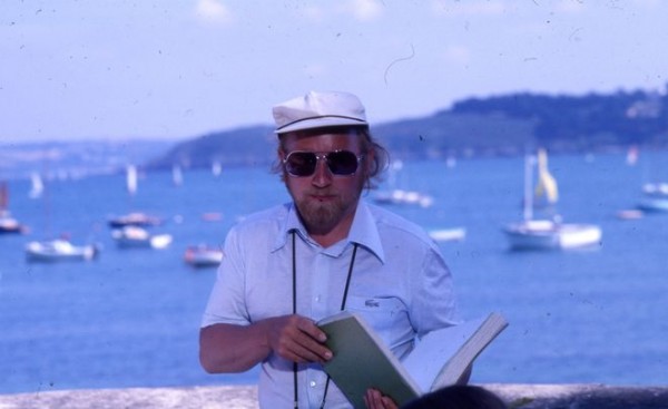 Photo d'Eugene Le Droff sur le tournage de L'Hôtel de la Plage