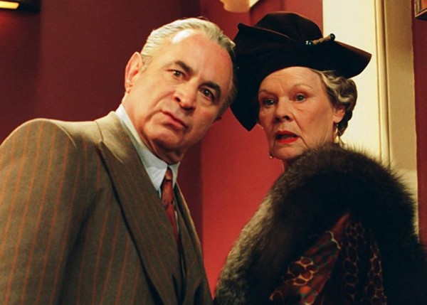 avec Judi Dench dans ' Mme Henderson présente '