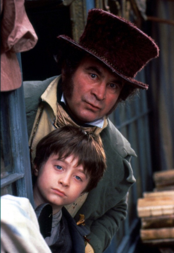 avec Daniel Radcliffe dans le téléfilm ' David Copperfield '