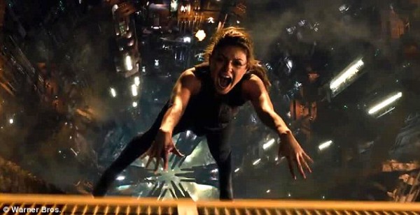 jupiter ascending 02