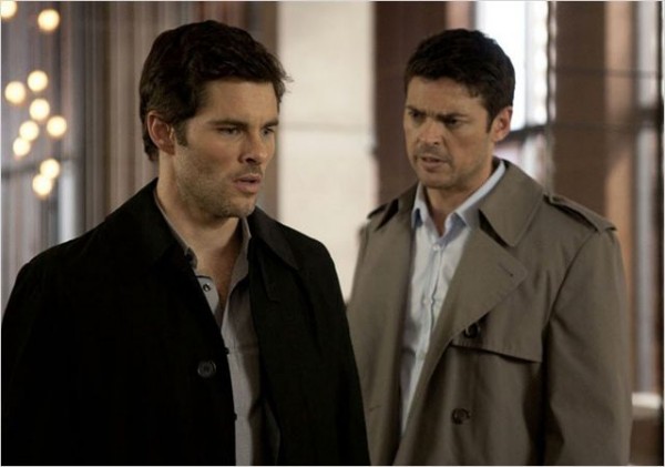 James Marsden et Karl Urban dans The Loft