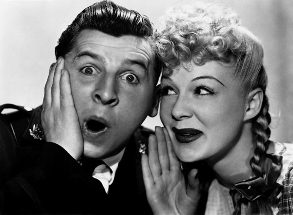 Eddie Bracken et Betty Hutton dans Miracle au village