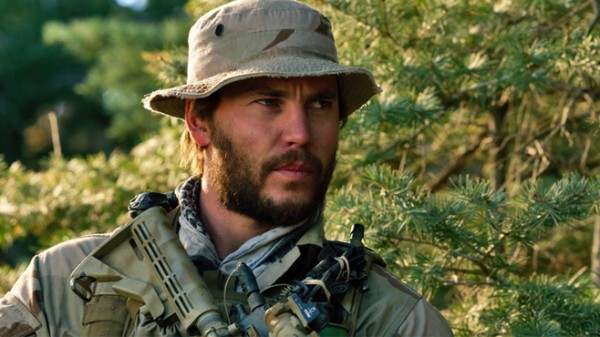 Taylor Kitsch dans Du sang et des larmes