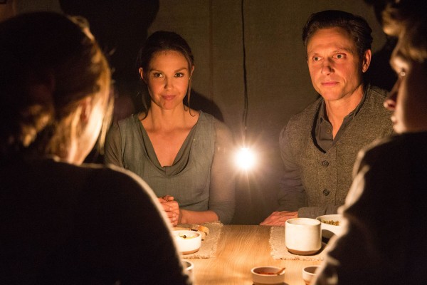 Shailene Woodley, Ashley Judd, Tony Goldwyn et Ansel Elgort