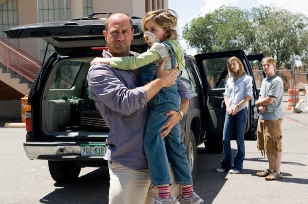 Christopher Meloni et Kiernan Shipka