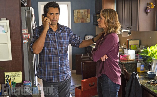 Cliff Curtis et Kim Dickens