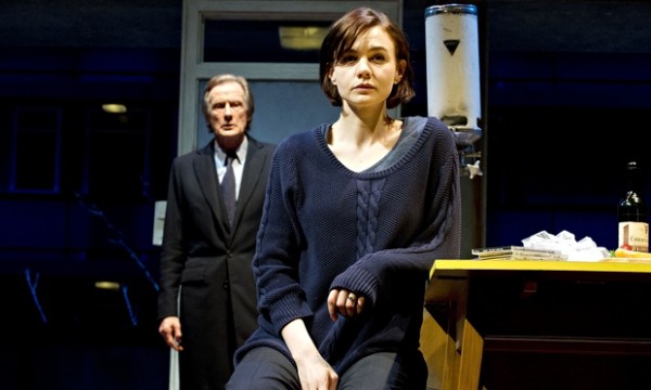 Bill Nighy et Carey Mulligan dans Skylight