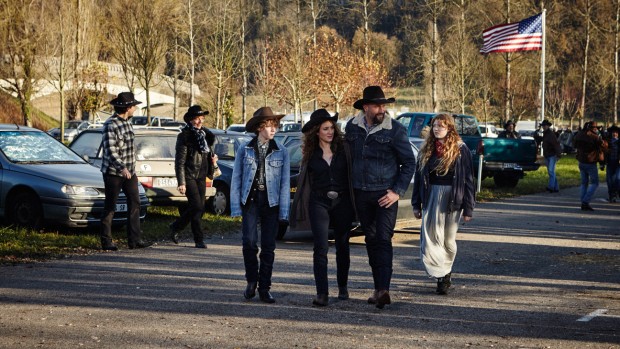 Le Bugey, France. 21 novembre 2014. Scènes de la fête country en 1995. Tournage du film "Les Cow-Boys" (réalisateur : Thomas Bidegain). Photo : Antoine Doyen