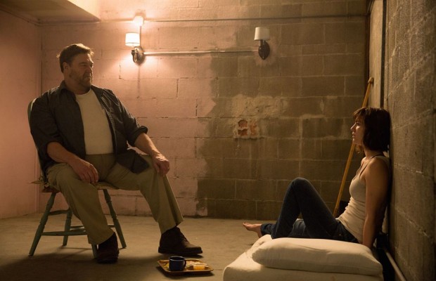 10 Cloverfield Lane John Goodman Mary Elizabeth Winstead