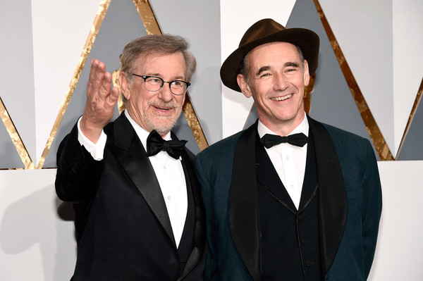 Steven Spielberg et Mark Rylance aux Oscars 2016 (photo : Kevork Djansezian/Getty Images North America) 