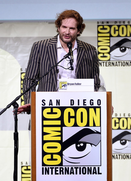 Bryan Fuller lors du panel Star Trek le 23 juillet 2016 (photo : Kevin Winter/Getty Images North America) 