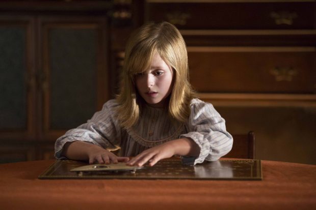 ouija-2-les-origines-lulu-wilson-01