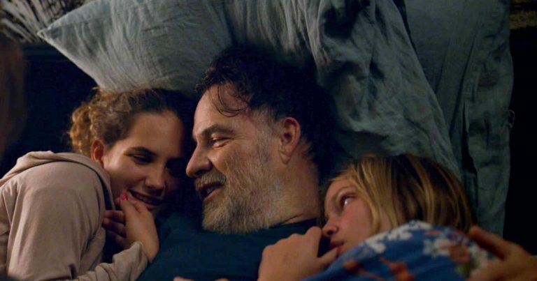 Rever De Faire L'amour Avec Une Femme Que L'on Connait Critique : C'est ça l'amour | Critique Film