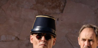 Critique : Waiting for the Barbarians