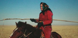 Critique : La Femme des steppes le flic et l’œuf (Deuxième avis)