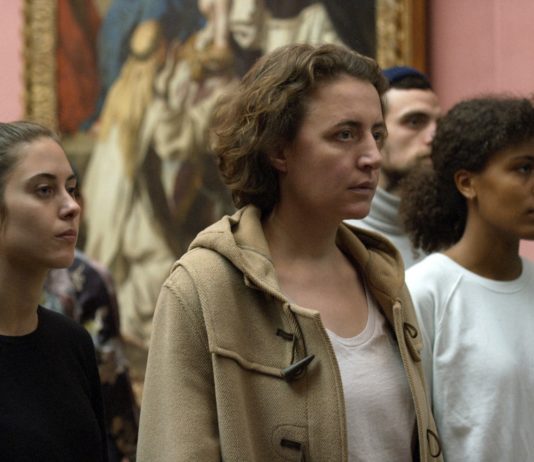 Critique Express : J’étais à la maison, mais …