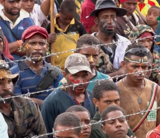 Critique Express : 140 km à l’ouest du paradis