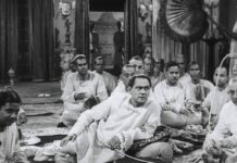 Critique Express : Le salon de musique