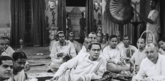 Critique Express : Le salon de musique