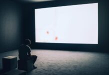 Comment brancher le son sur un vidéoprojecteur ?