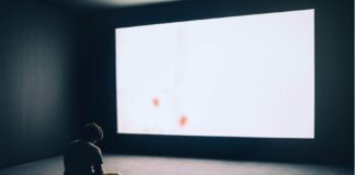 Comment brancher le son sur un vidéoprojecteur ?