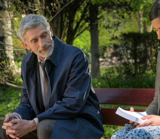 Critique : L’homme debout