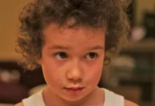 Critique : Àma Gloria