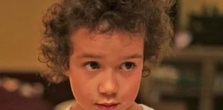 Critique : Àma Gloria