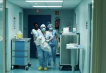 Critique : Sages-femmes