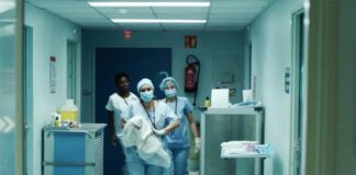 Critique : Sages-femmes