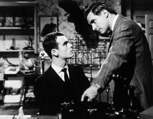 Critique : Le Génie du mal