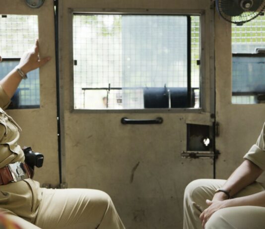 Critique Express : Santosh