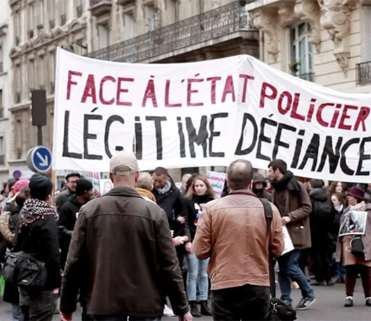 Critique Express : Le repli