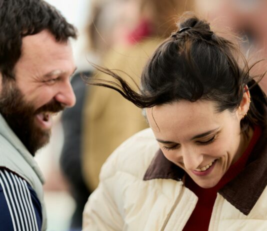 Critique Express : Différente