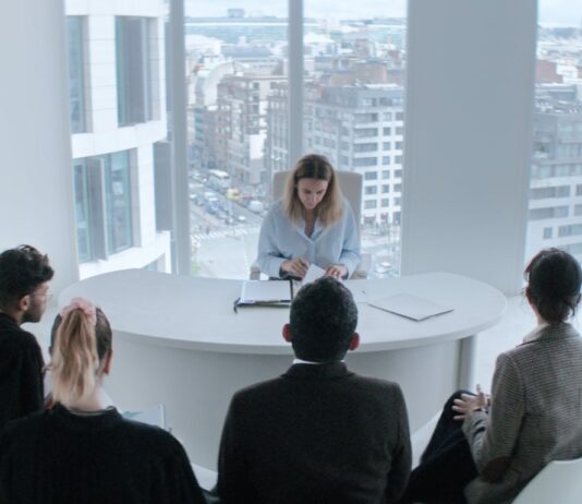 Critique Express : On vous croit