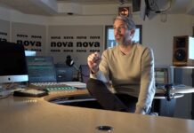 Critique Express : Fini de rire ! L’humour politique au garde-à-vous ?