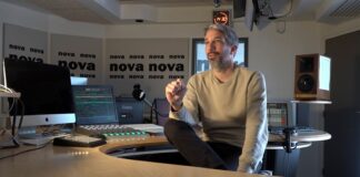 Critique Express : Fini de rire ! L’humour politique au garde-à-vous ?