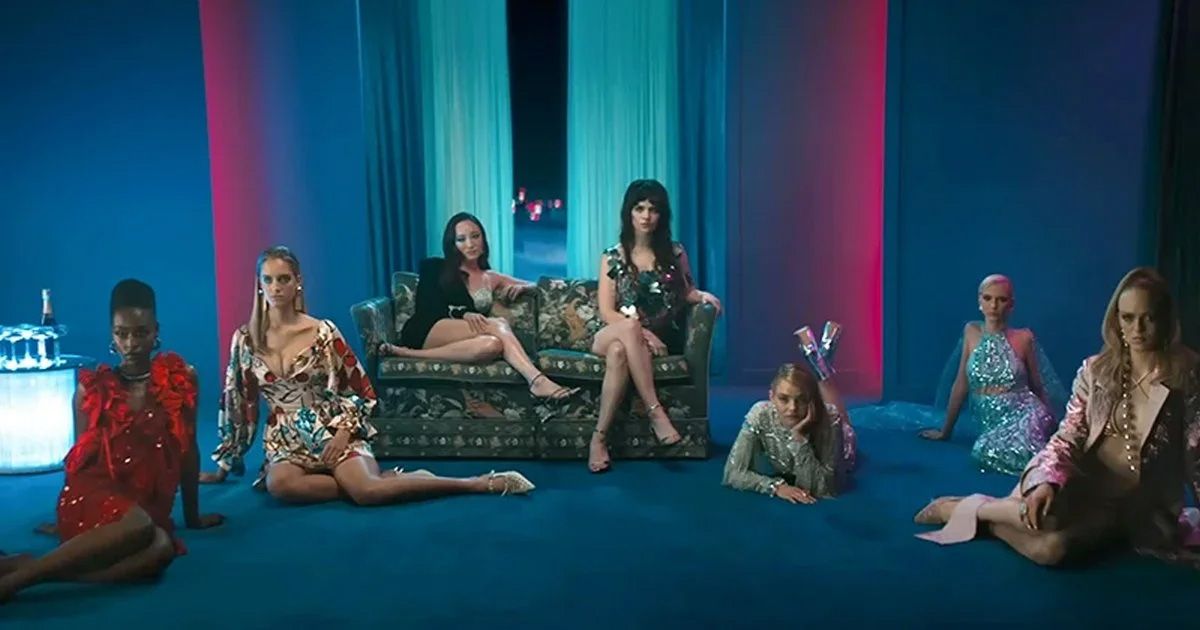 Sophie Thatcher et Havana Rose Liu dans Her Private Hell